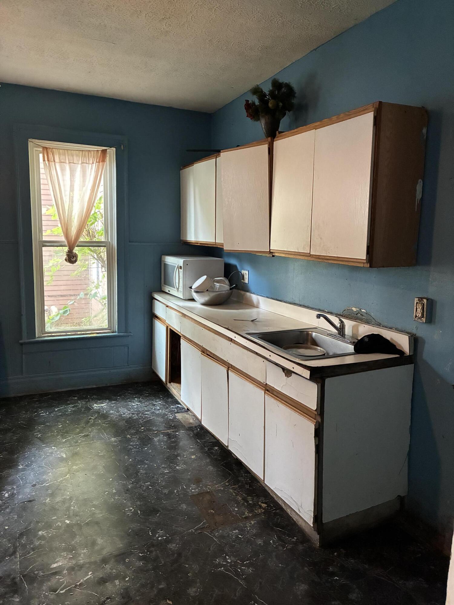 127 Rice Street, Springfield, Ohio 45505