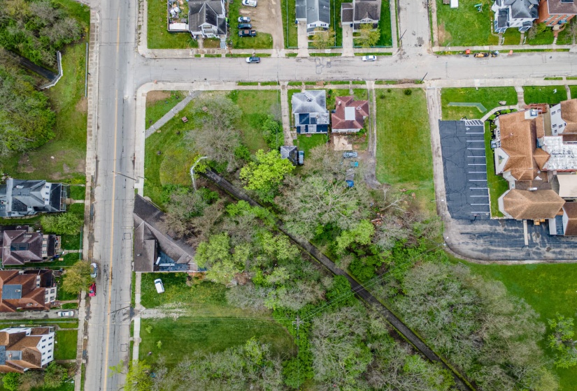 324 W Pleasant-12