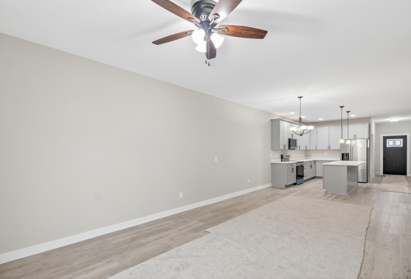 1756 1762 Creekside, Sidney-40