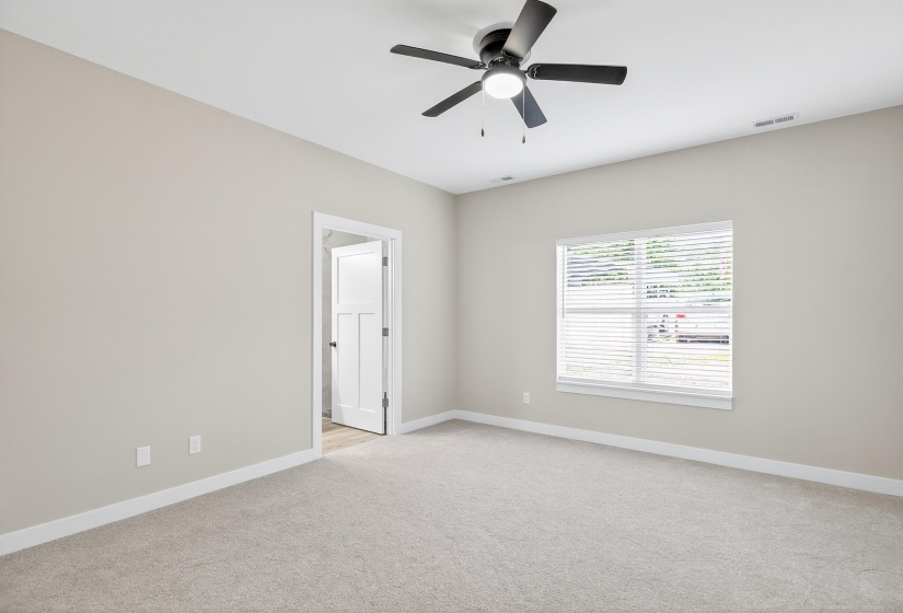 1756 1762 Creekside, Sidney-41