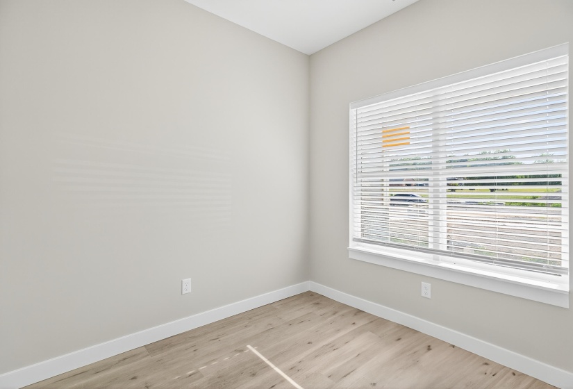1756 1762 Creekside, Sidney-55