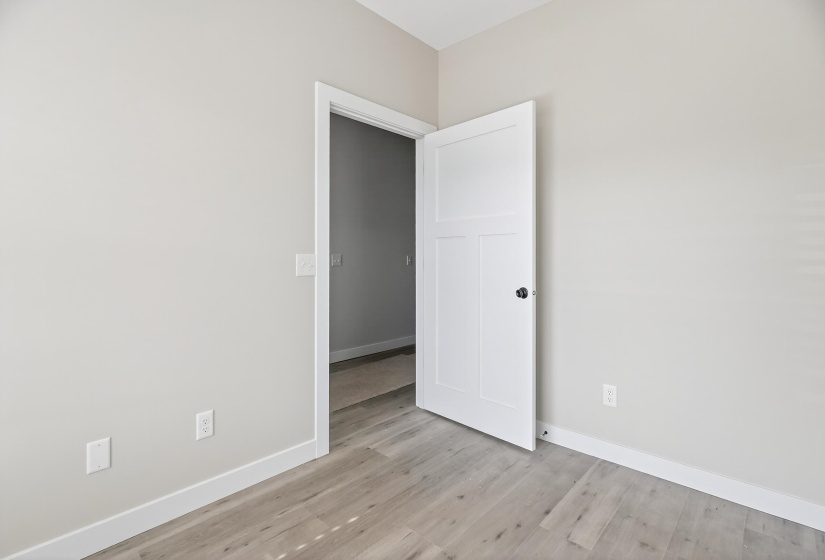 1756 1762 Creekside, Sidney-56