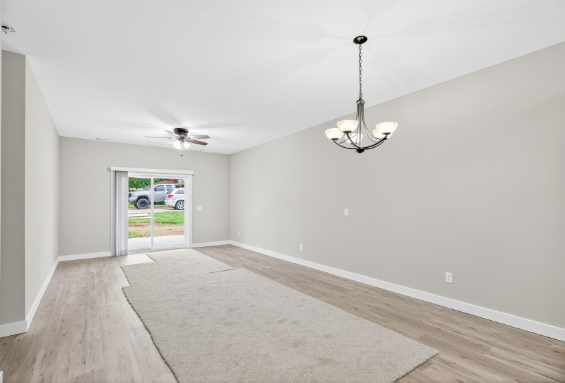 1756 1762 Creekside, Sidney-38