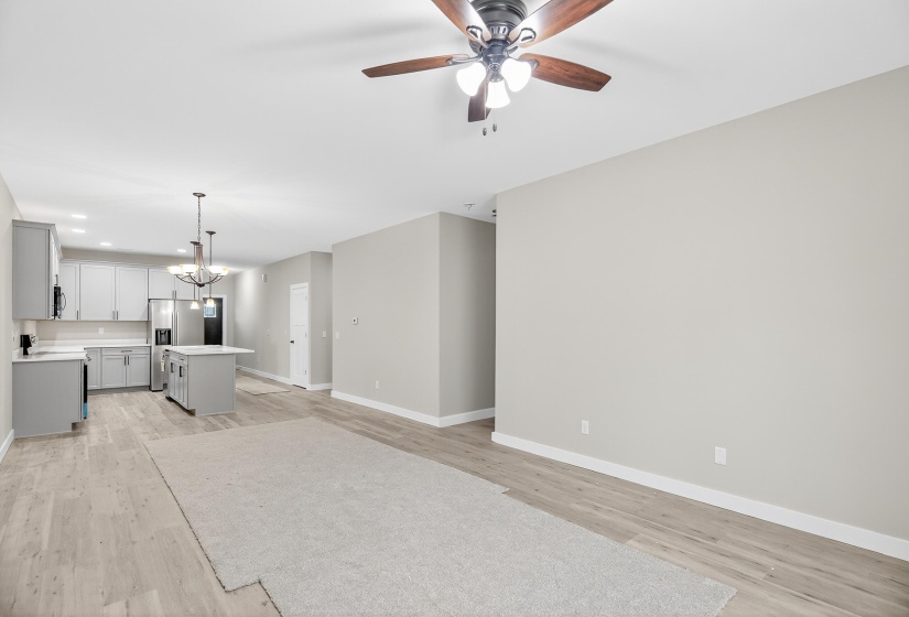 1756 1762 Creekside, Sidney-39