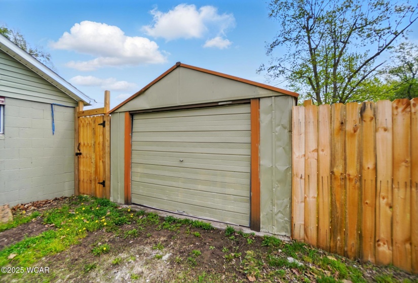 115 Shawnee Street, Lima, Ohio, 3 Bedrooms Bedrooms, ,2 BathroomsBathrooms,Residential,For Sale,Shawnee,306887