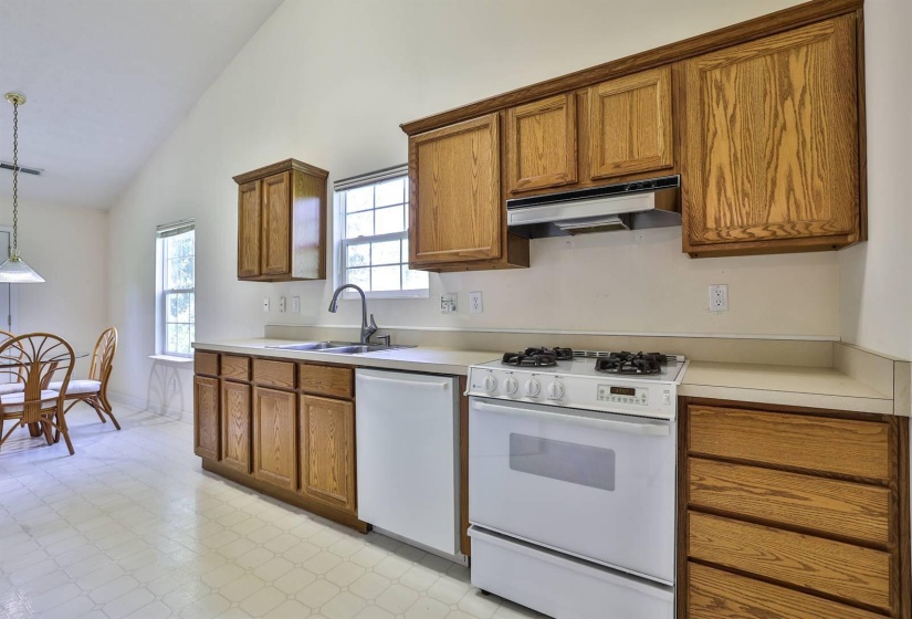 011-Kitchen-2