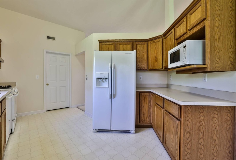 012-Kitchen-3