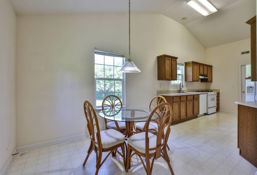 015-Eat-in-Kitchen-2