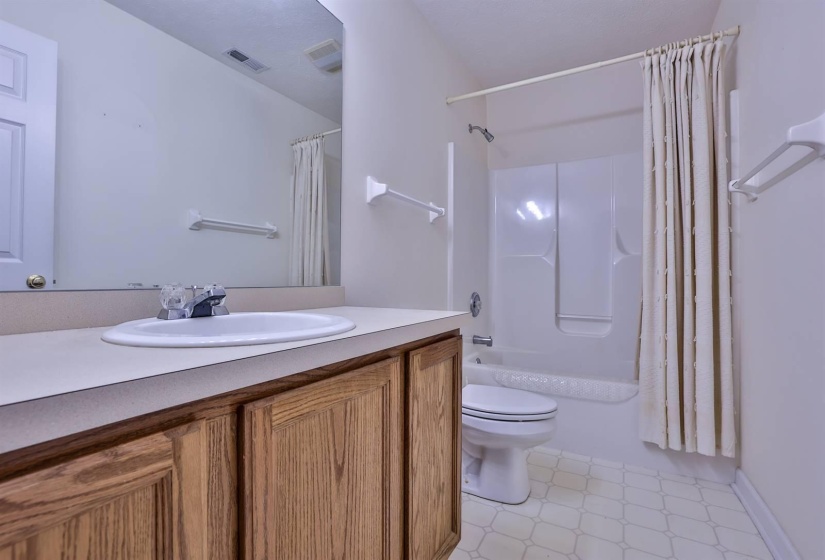 025-Bath-1