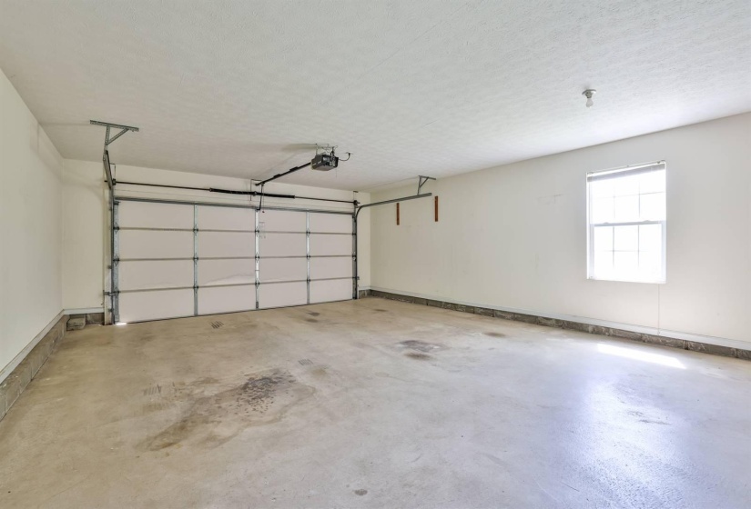 032-Garage