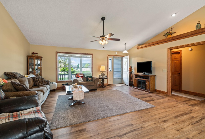 16-web-or-mls-DSC08985