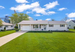 415 Debra Drive, Botkins, Ohio 45306, 3 Bedrooms Bedrooms, ,1 BathroomBathrooms,Residential,For Sale,Debra,1038345
