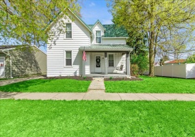 304 Center Street, West Mansfield, Ohio 43358, 3 Bedrooms Bedrooms, ,1 BathroomBathrooms,Residential,For Sale,Center,1038347
