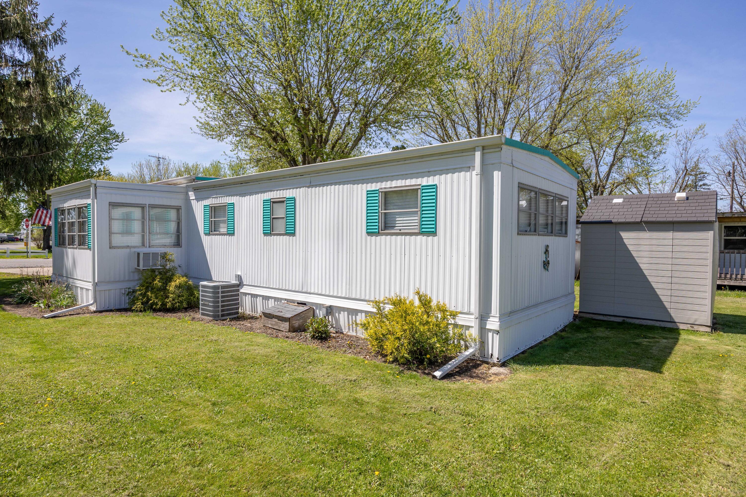 11025 Oak Circle, Lakeview, Ohio 43331