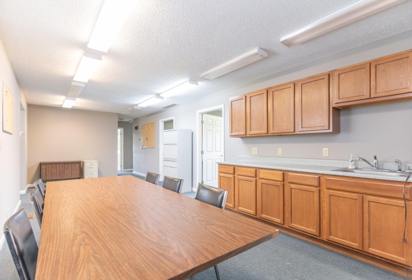 Commercial Building - Dorthy Love-9