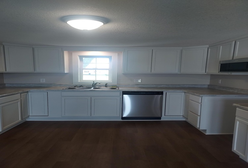new kitchen 1