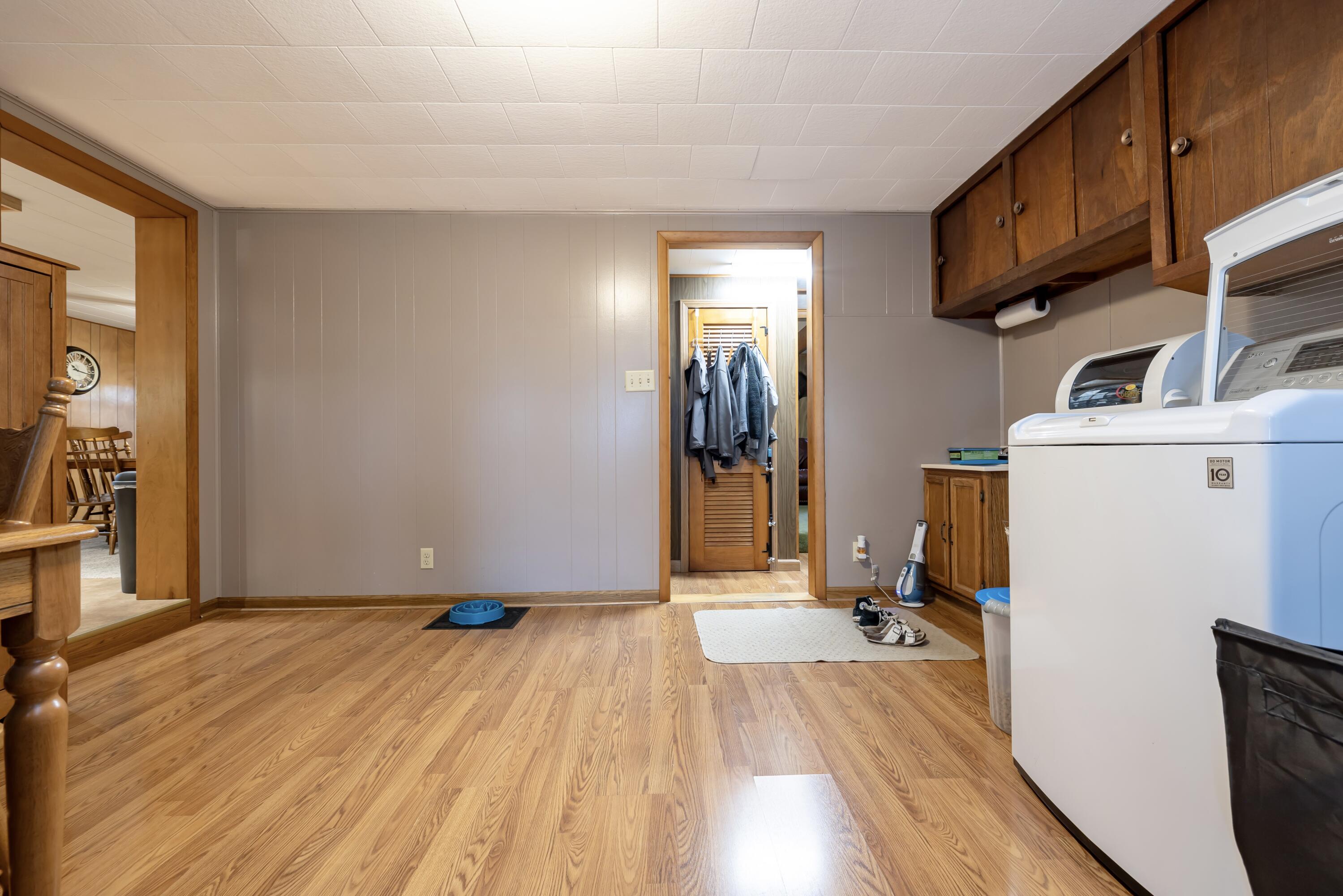 8556 State Route 117, Huntsville, Ohio 43324