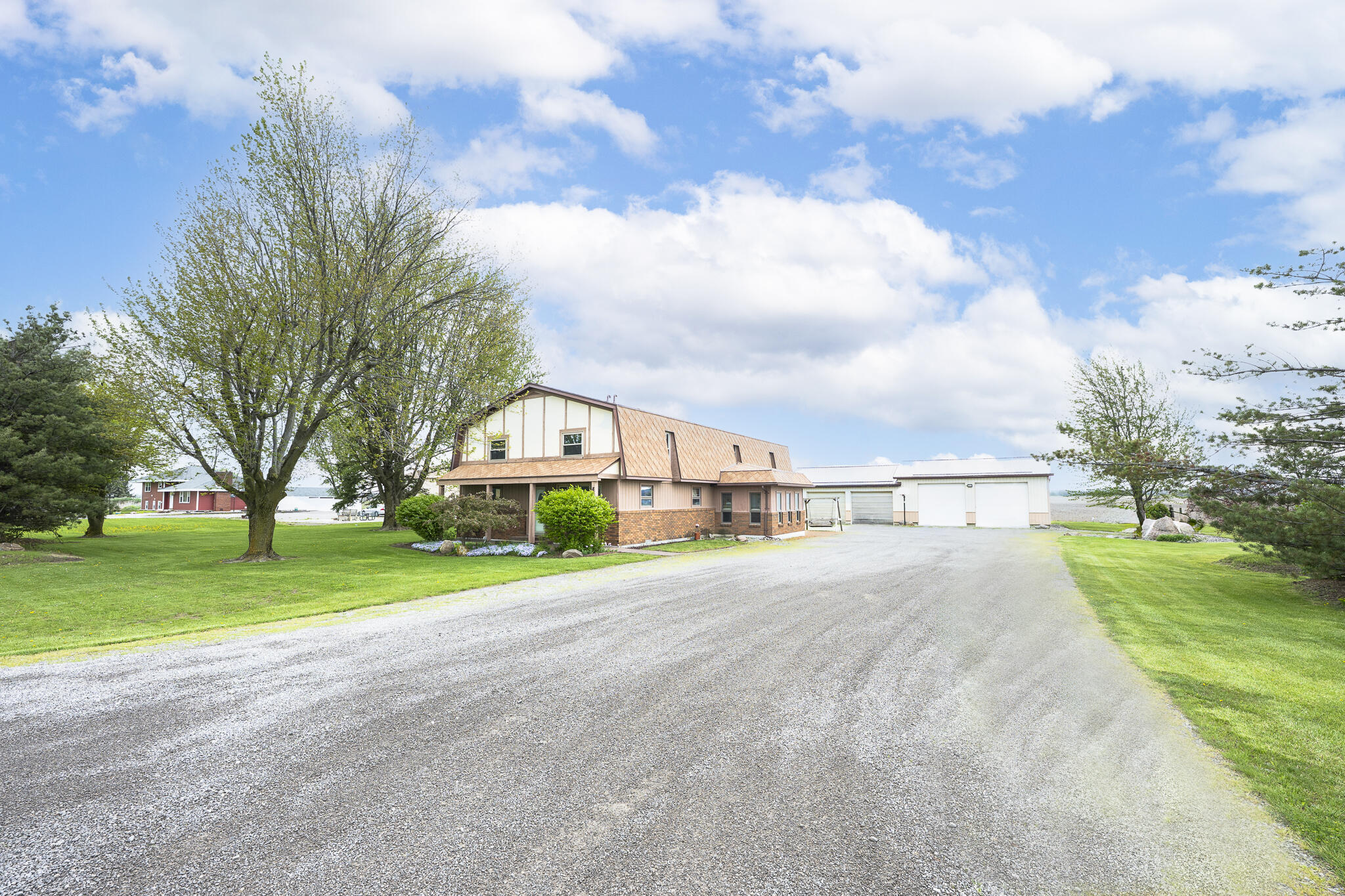 8556 State Route 117, Huntsville, Ohio 43324