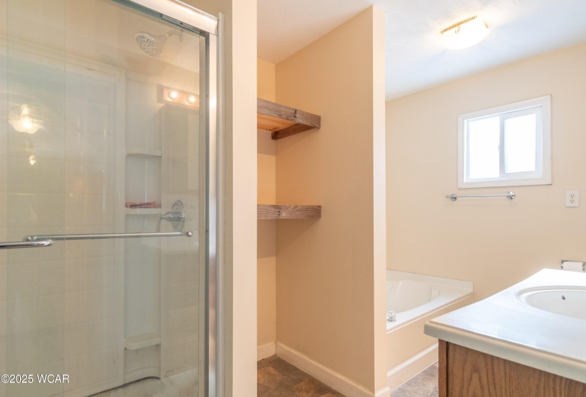 427 Miami Avenue, Sidney, Ohio, 5 Bedrooms Bedrooms, ,2 BathroomsBathrooms,Residential,For Sale,Miami,306348