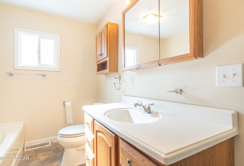 427 Miami Avenue, Sidney, Ohio, 5 Bedrooms Bedrooms, ,2 BathroomsBathrooms,Residential,For Sale,Miami,306348