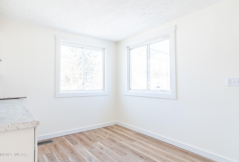 427 Miami Avenue, Sidney, Ohio, 5 Bedrooms Bedrooms, ,2 BathroomsBathrooms,Residential,For Sale,Miami,306348