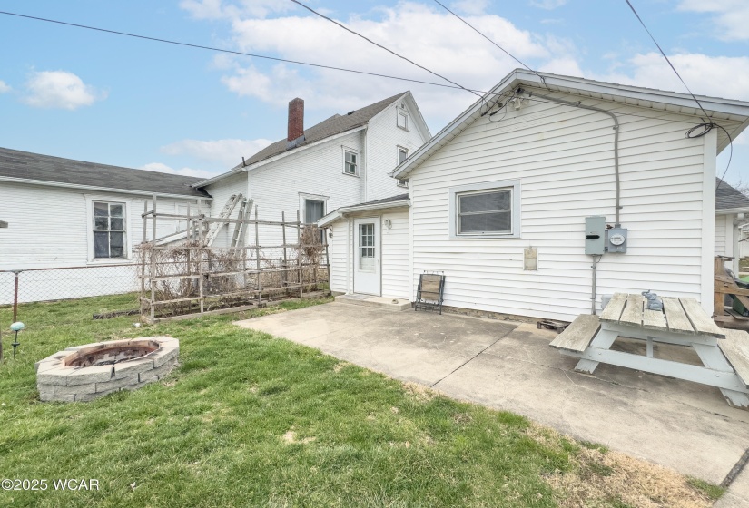 427 Miami Avenue, Sidney, Ohio, 5 Bedrooms Bedrooms, ,2 BathroomsBathrooms,Residential,For Sale,Miami,306348