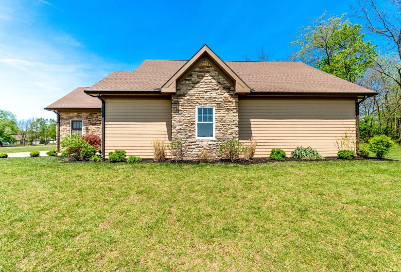 278 E Powell Ave (Exterior)-13