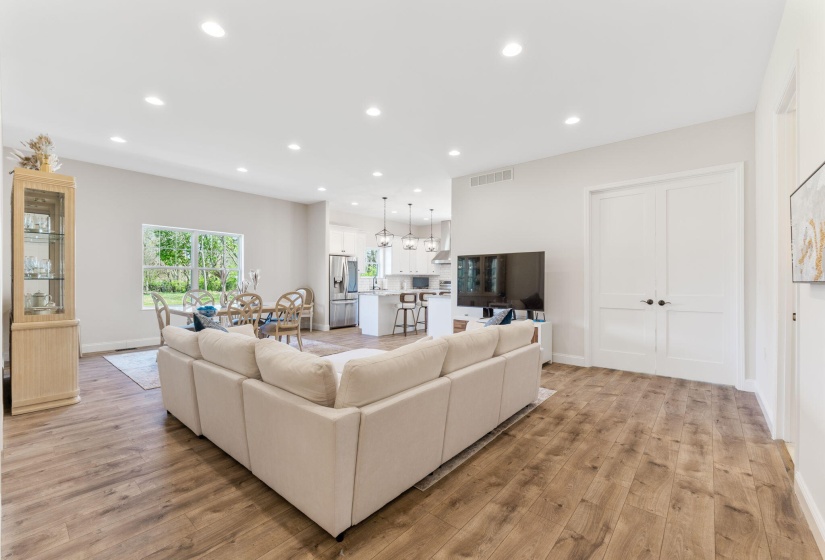 278 E Powell Ave (Interior)-3