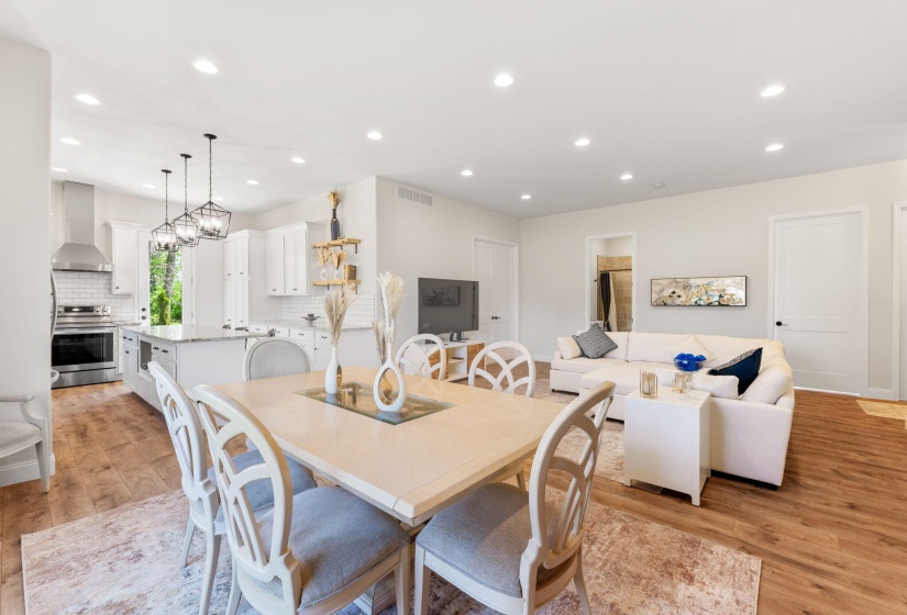 278 E Powell Ave (Interior)-12