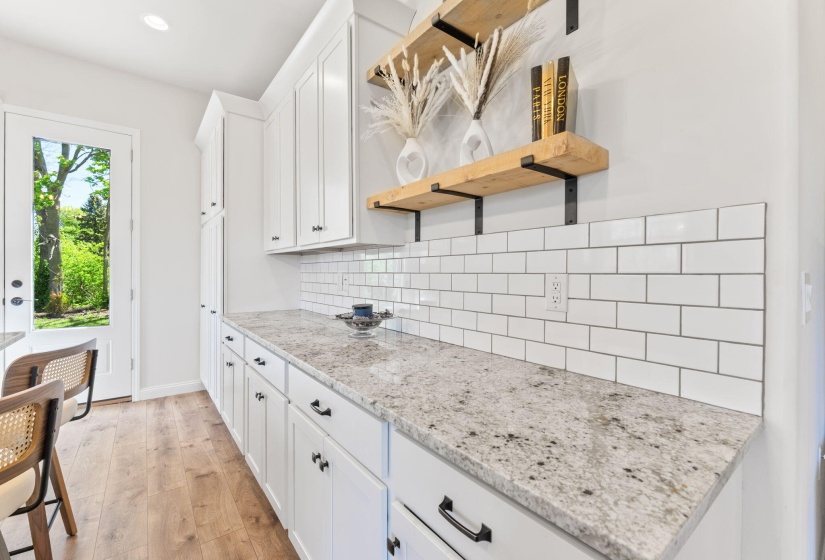 278 E Powell Ave (Interior)-23