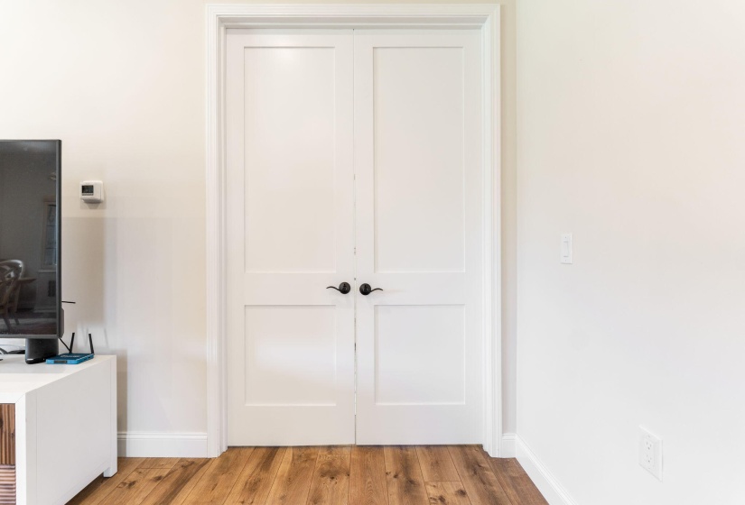 278 E Powell Ave (Interior)-24