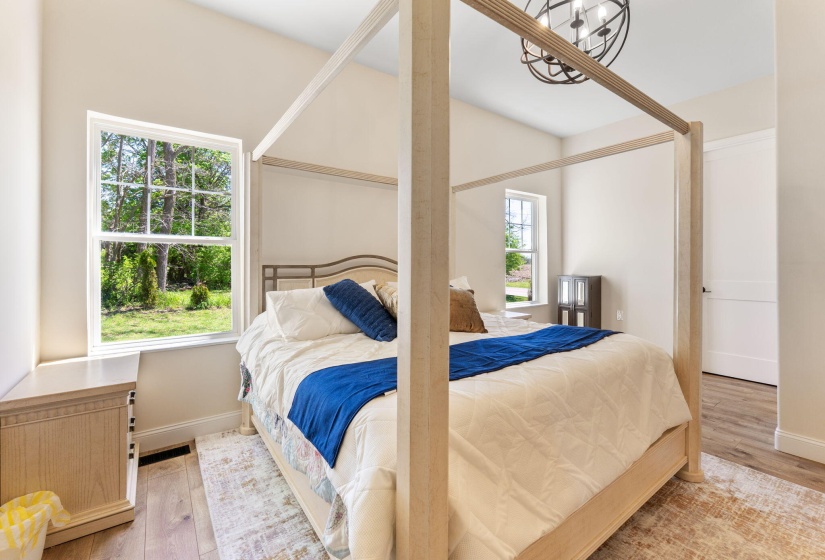 278 E Powell Ave (Interior)-27