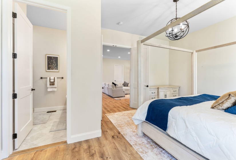278 E Powell Ave (Interior)-31