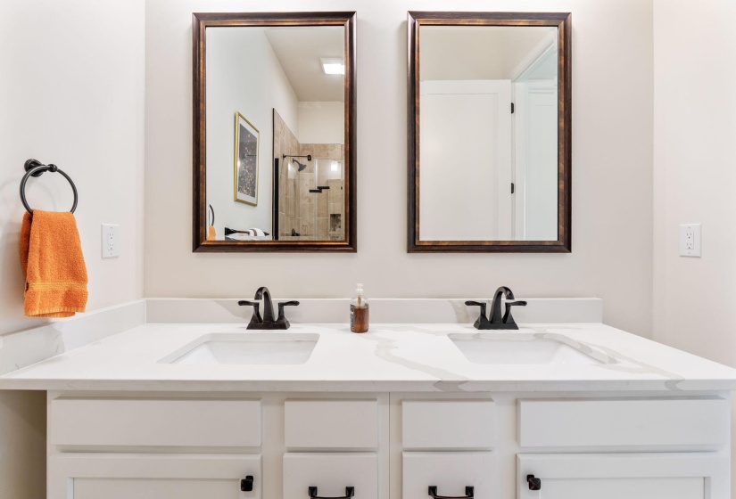 278 E Powell Ave (Interior)-35