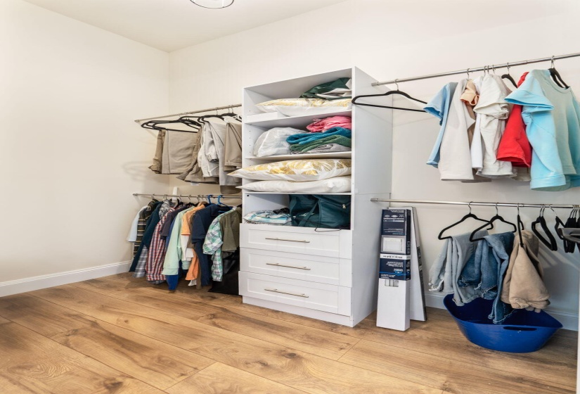 278 E Powell Ave (Interior)-37