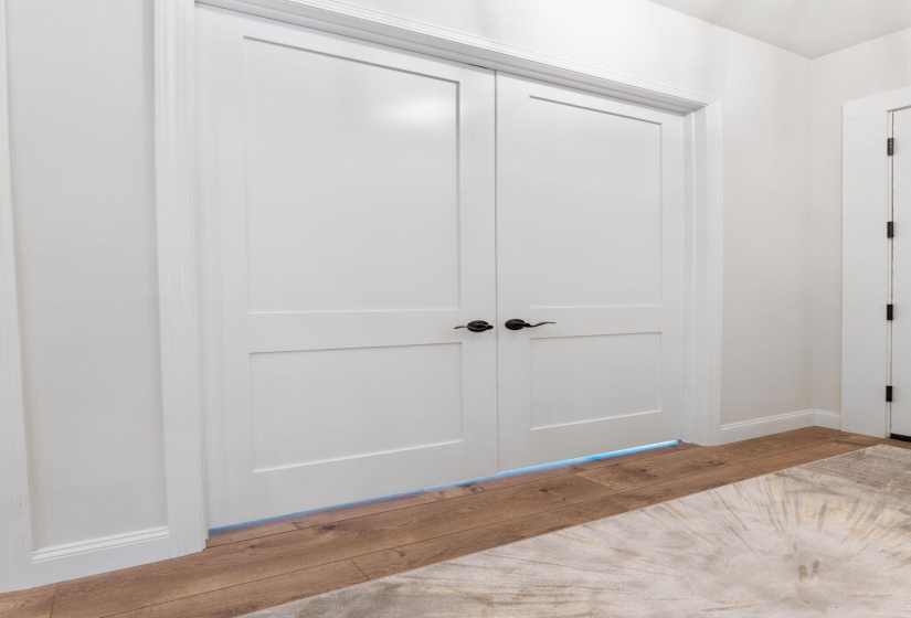 278 E Powell Ave (Interior)-38
