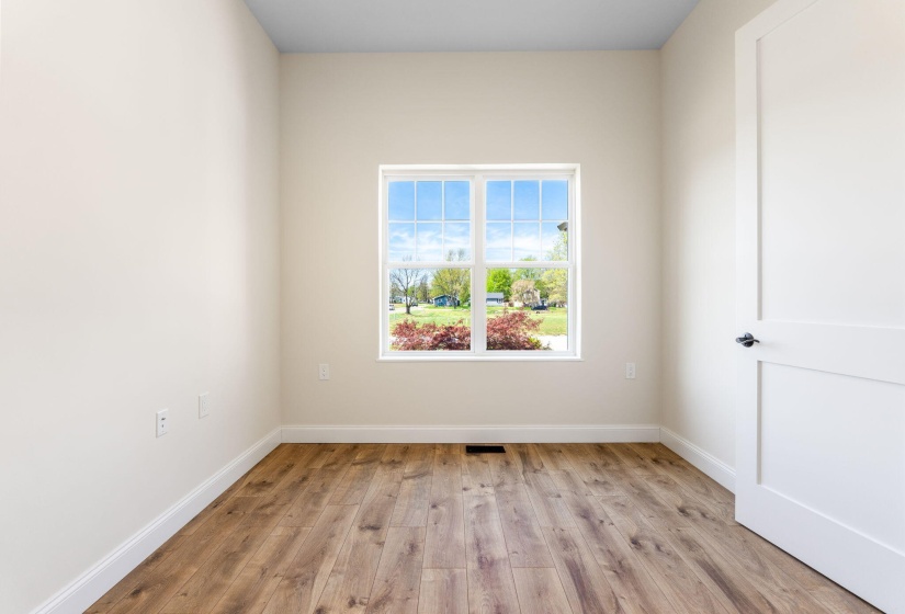 278 E Powell Ave (Interior)-41
