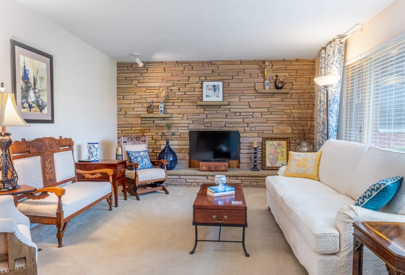725 Larriwood-3 - Copy