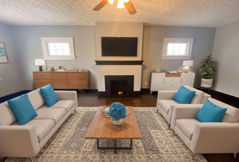 IMG_2159 - Living Room - Standard - 0