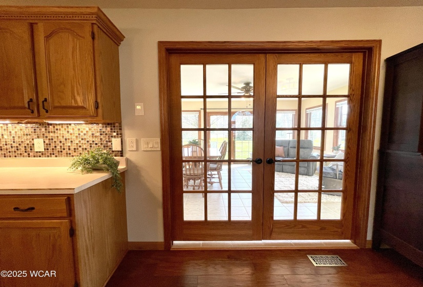 French doors to family/dining room
