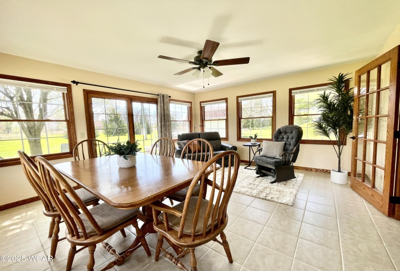 Family/dining room