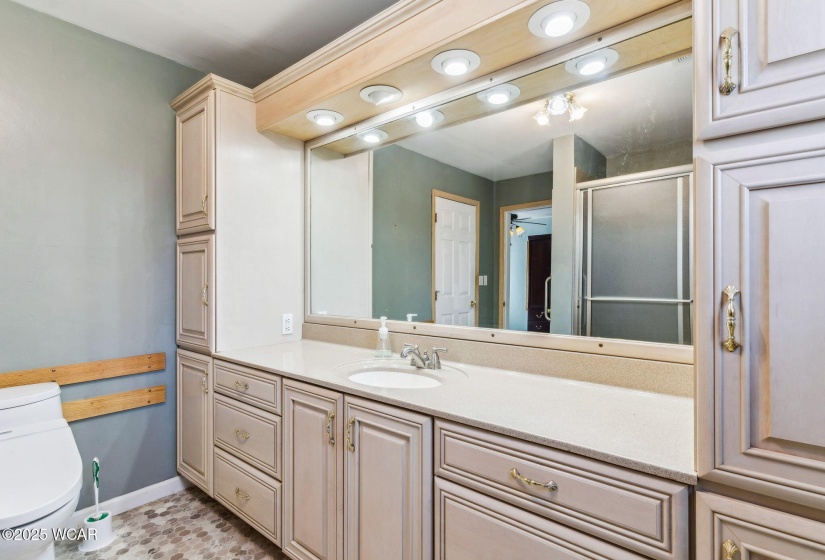1721 Union Street, Fostoria, Ohio, 2 Bedrooms Bedrooms, ,1 BathroomBathrooms,Residential,For Sale,Union,306392
