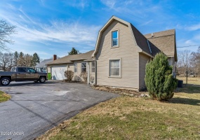 1721 Union Street, Fostoria, Ohio, 2 Bedrooms Bedrooms, ,1 BathroomBathrooms,Residential,For Sale,Union,306392