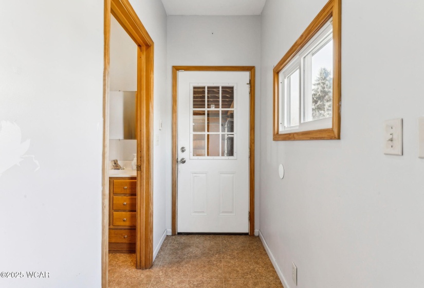 1721 Union Street, Fostoria, Ohio, 2 Bedrooms Bedrooms, ,1 BathroomBathrooms,Residential,For Sale,Union,306392