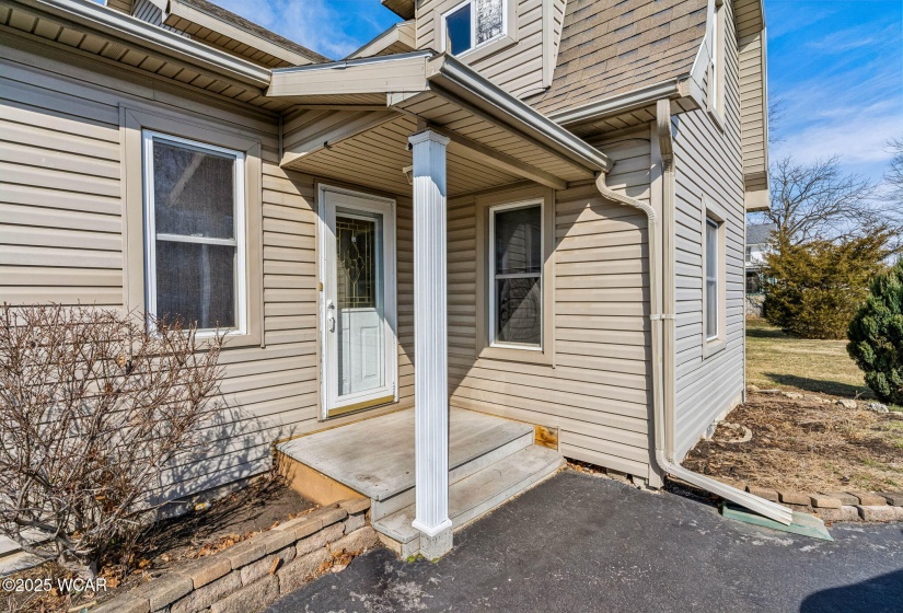 1721 Union Street, Fostoria, Ohio, 2 Bedrooms Bedrooms, ,1 BathroomBathrooms,Residential,For Sale,Union,306392