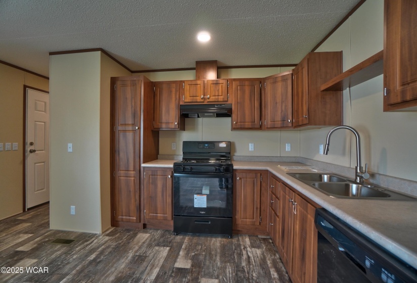 723 Lima Street, Kenton, Ohio, 3 Bedrooms Bedrooms, ,2 BathroomsBathrooms,Residential,For Sale,Lima,306914
