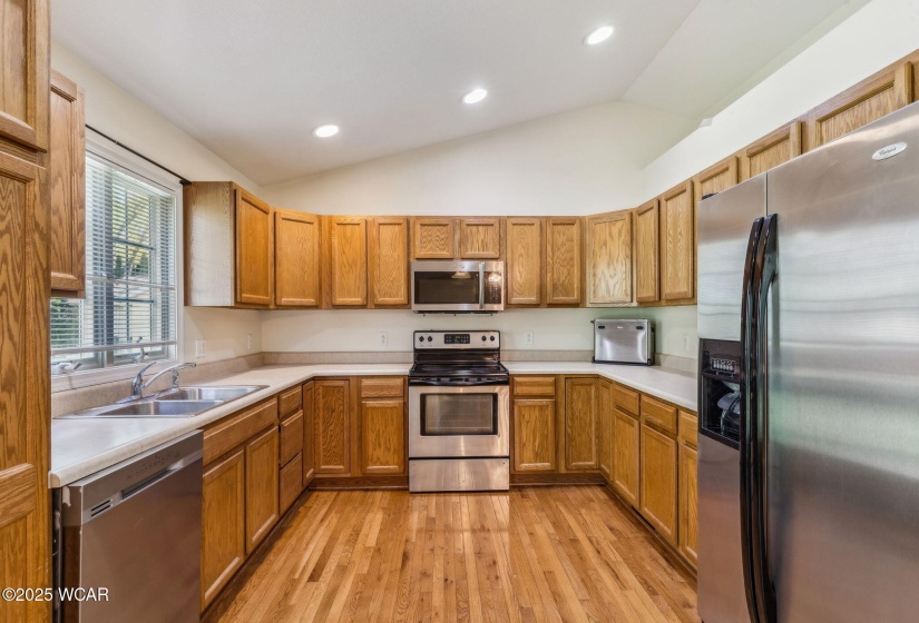 504 Clint Drive, Ada, Ohio, 3 Bedrooms Bedrooms, ,2 BathroomsBathrooms,Residential,For Sale,Clint,306920