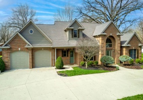 24 Breezewood Lane, Saint Marys, Ohio 45885, 4 Bedrooms Bedrooms, ,3 BathroomsBathrooms,Residential,For Sale,Breezewood,1038400