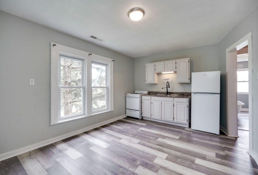 28-web-or-mls-1603-woodward-ave