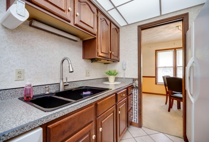 16-web-or-mls-933-oak-lea-dr